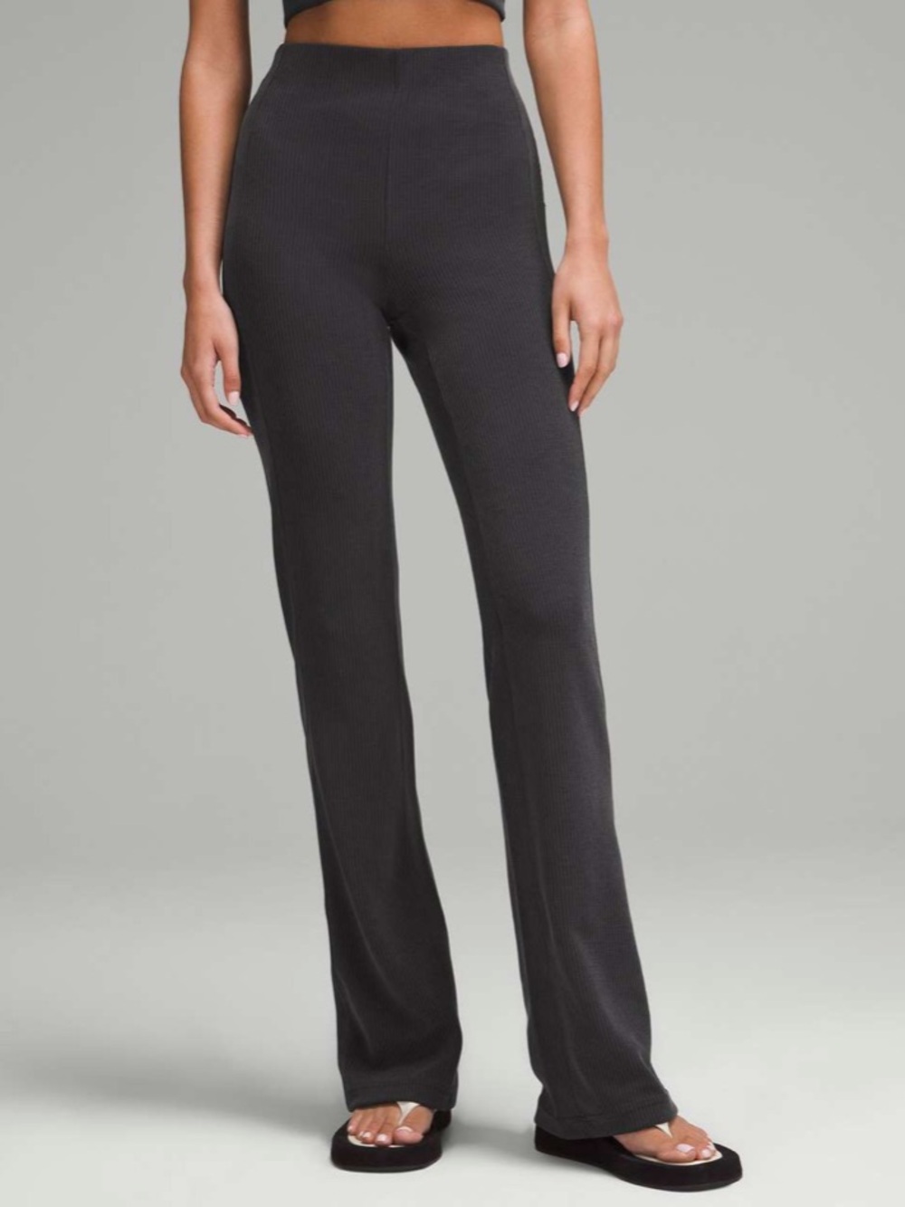 Lululemon Ribbed Softstreme Flared Pant *Tall Black Size 4